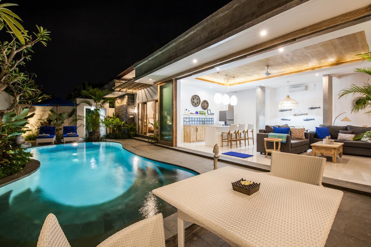 Ambermoon Villa 2 Seminyak  Exterior photo