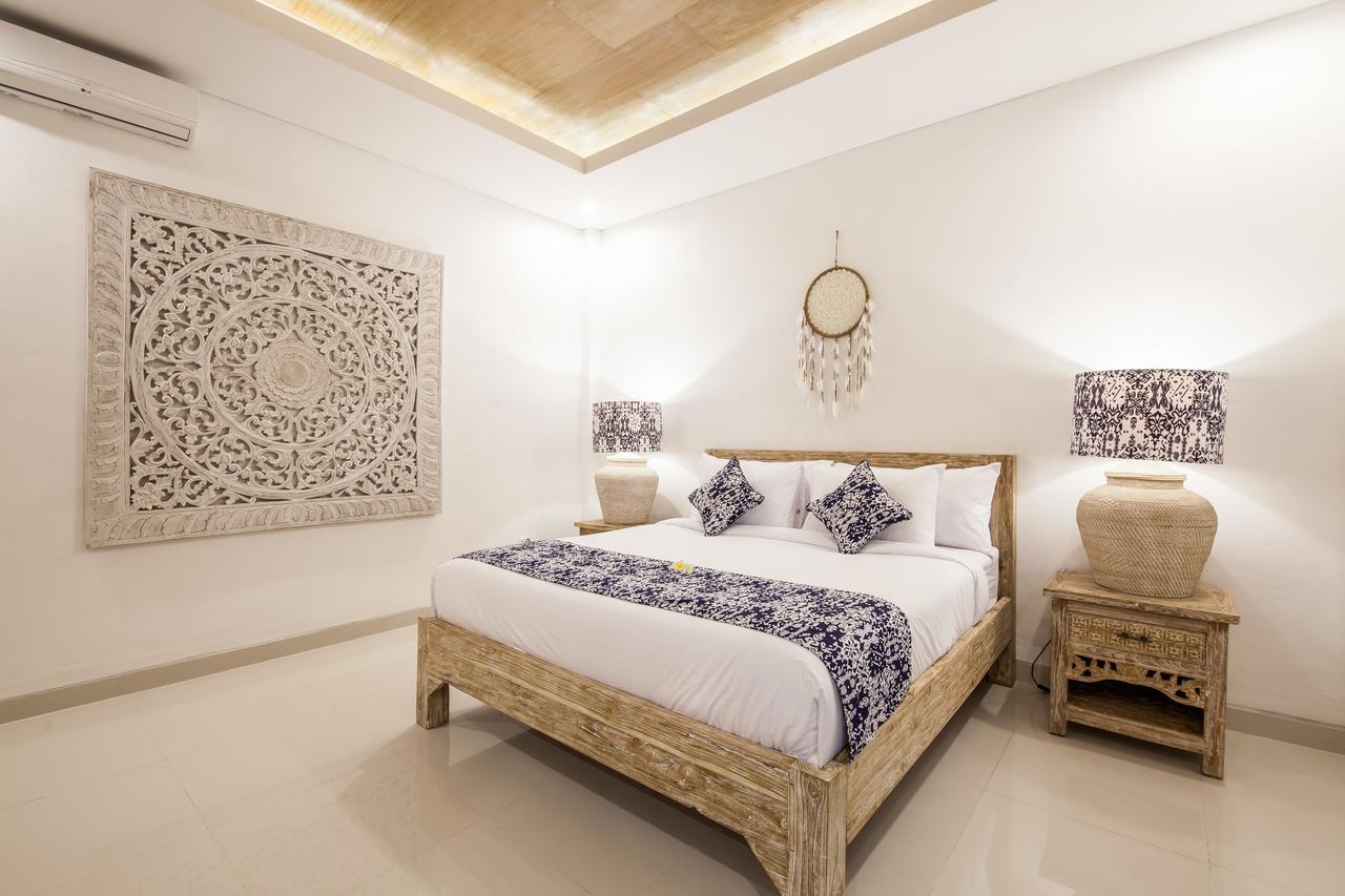 Ambermoon Villa 2 Seminyak  Exterior photo